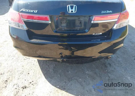 2011 Honda Accord 2.4 Lx z USA, uszkodzony, nr VIN 1HGCP2F39BA145462